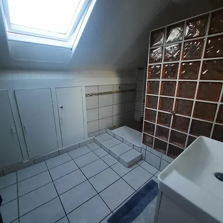 Casa de hóspedes Spacieuse Rer A 3*